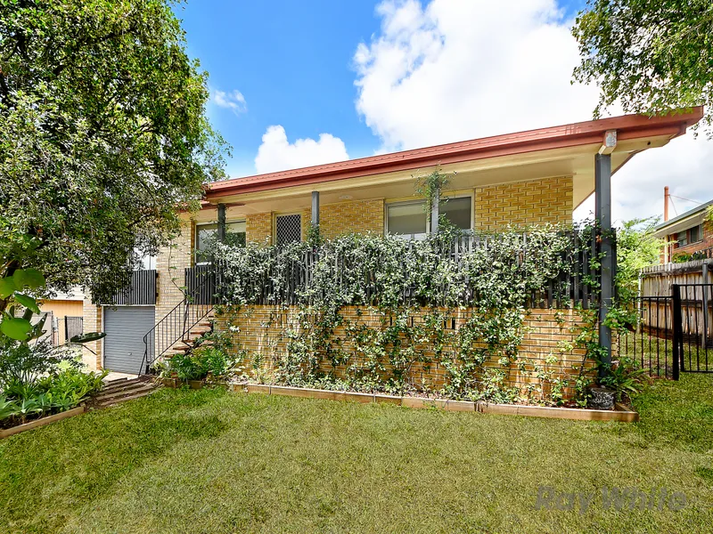 Perfectly positioned in Strathpine & Garden Maintenance Included