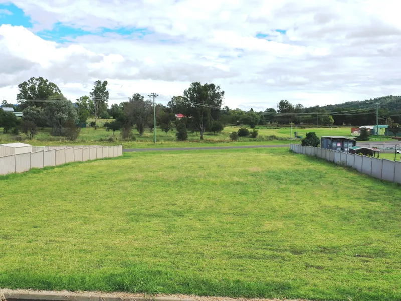 1,625sq,m RESIDENTIAL LAND IN QUIET LOCATION