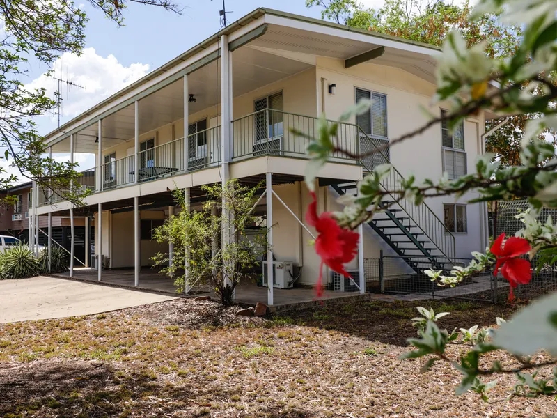 UNIT WITH 2 BEDROOMS & 1 BATHROOM EACH, ON LARGE BLOCK WITH PLENTY OF UNDERCOVER PARKING!