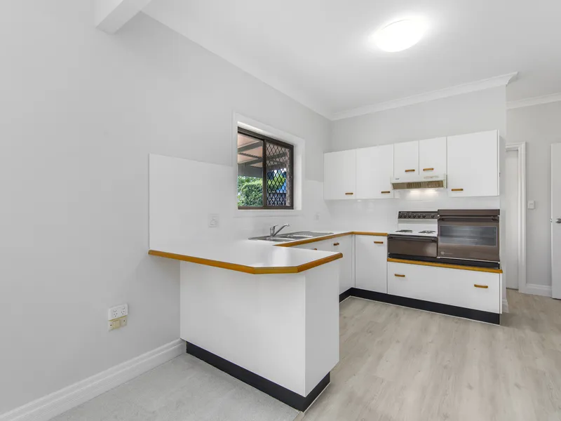 Beautiful two bedroom in cul- de-sac location