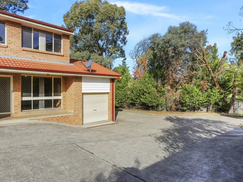 Spacious And Private 2 BedroomTownhouse