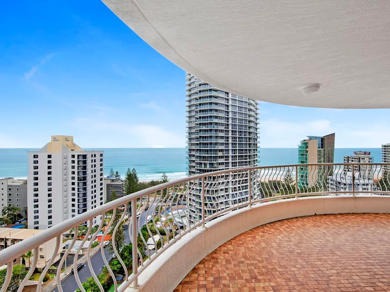 Large 16th Floor Apartment.