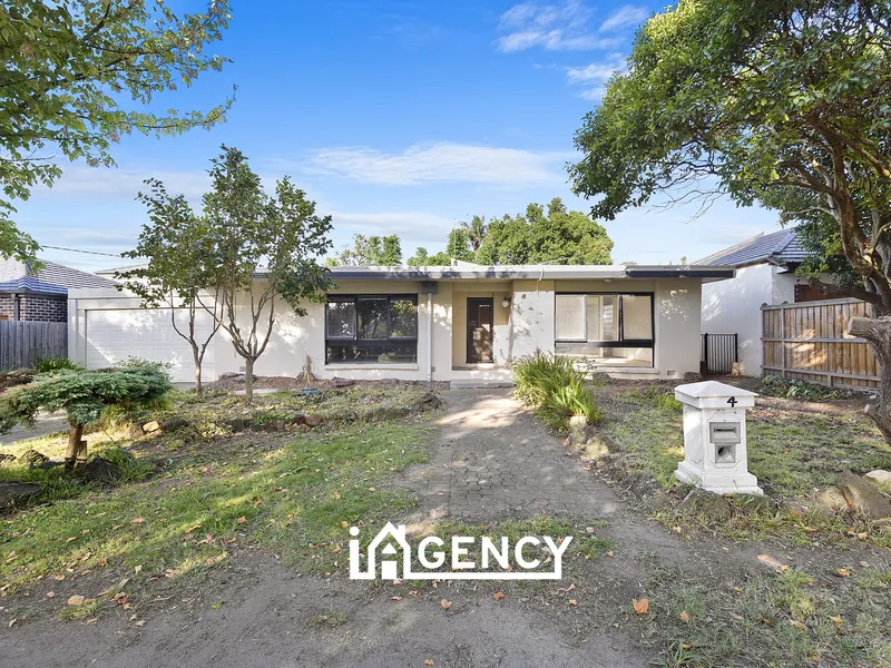 BIG FAMILY HOME IN SOUGHT AFTER LOCATION!!