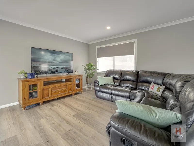 Newly Completed Luxury Family Home