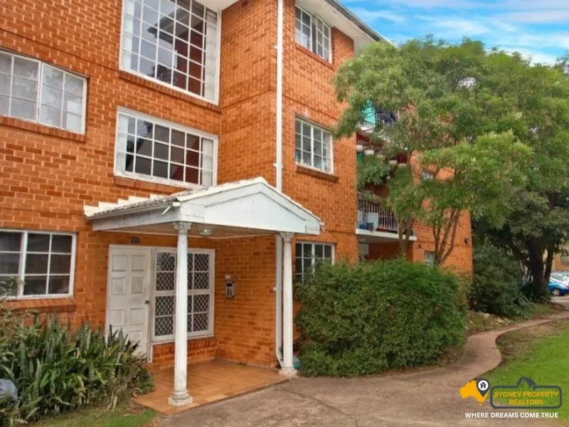 A 02 Bedroom Unit for sale in Westmead