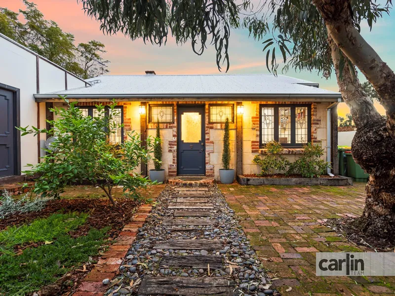 CHARACTER COTTAGE WITH MODERN CHARM