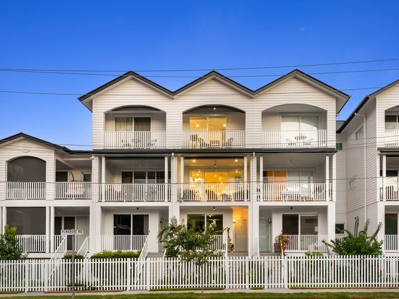 Modern Terrace showpiece 