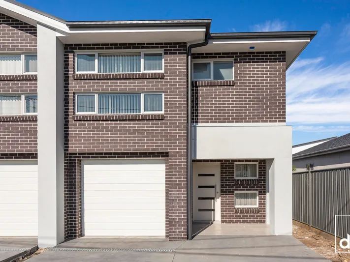 STUNNING BEACHSIDE DUPLEX