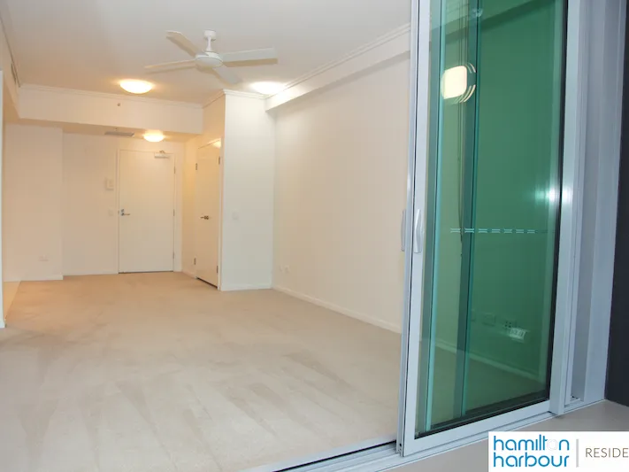 UNFURNISHED 1 BEDROOM APARTMENT IN HAMILTON!!!