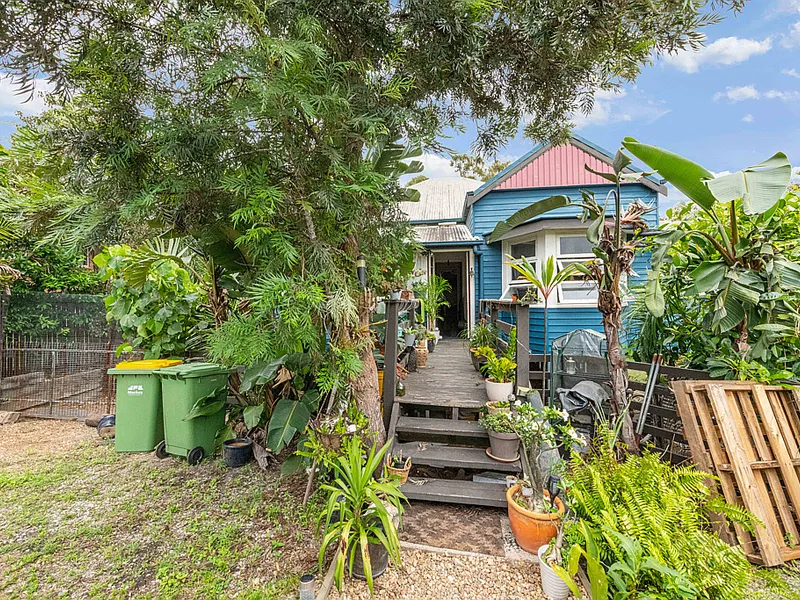 Your Own Country Oasis!