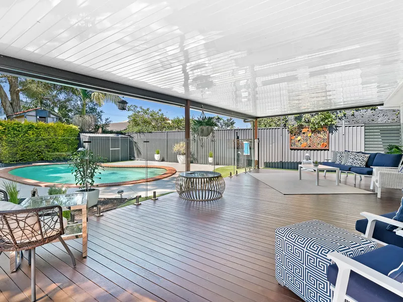 Immaculate home with Pool & Cottage perfect for families