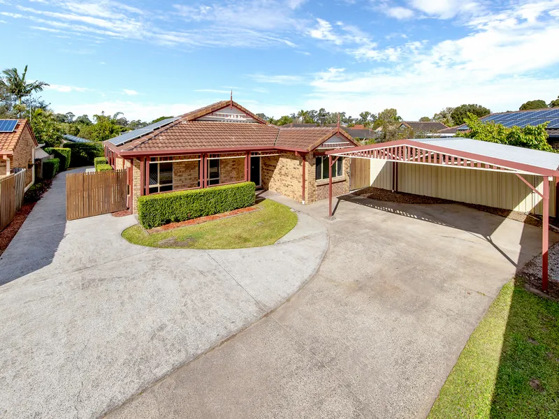 THE IDEAL FAMILY HOME