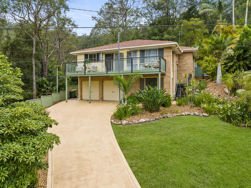 Stunning Lifestyle Haven: Peace, Privacy and Position