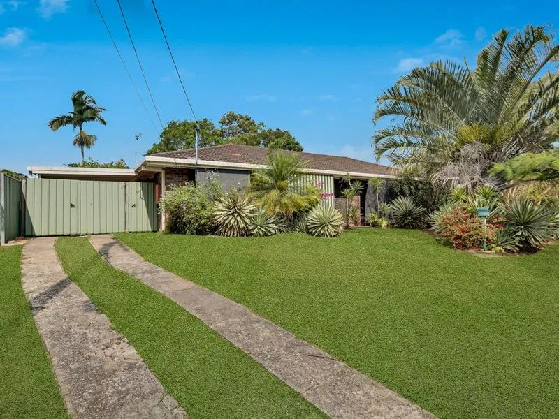 3 Bedroom with Rumpus and a HUGE YARD!