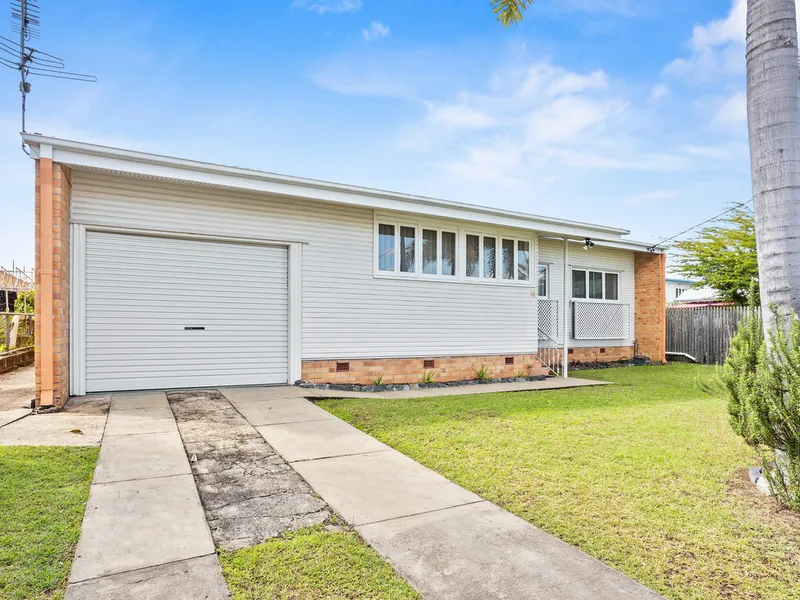 Perfect Location - Loads of Potential!