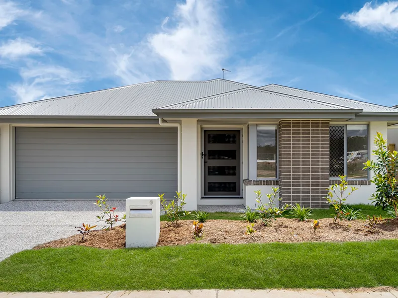 Family home with 2 living areas and ducted air- conditioning