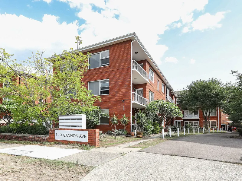 Well presented ground floor apartment