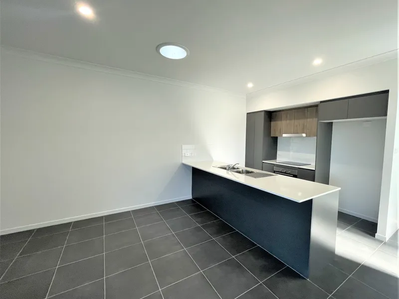 Low Maintenance Duplex in Gillieston Heights