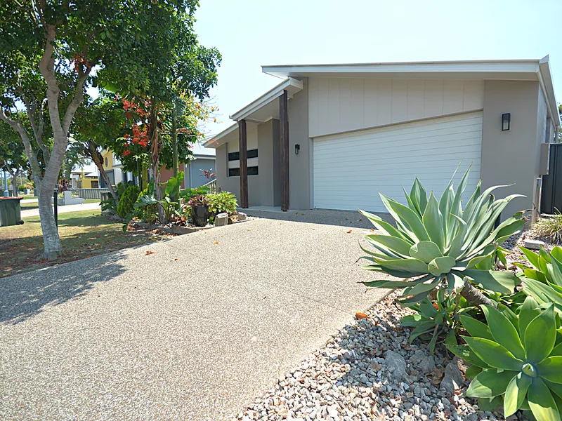 AS NEW HOME IN UPMARKET KINGFISHER LAKES ESTATE!