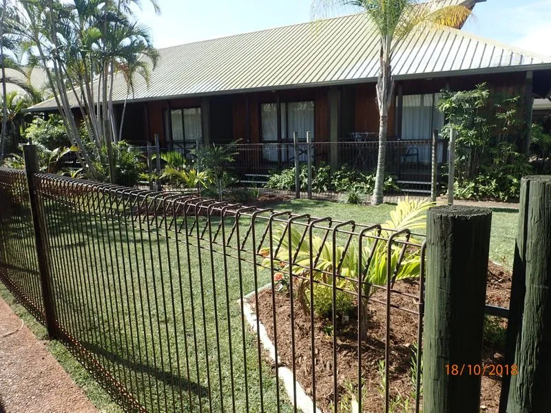 BEACHFRONT VILLAS MINUTES TO CBD
