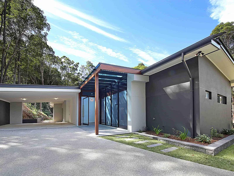 Dual Living, Views and Privacy in Doonan