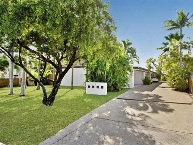 NEAT AND TIDY 2 BEDROOM UNIT IN HERMIT PARK