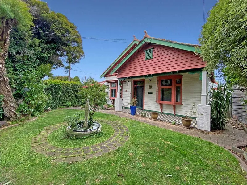 Lovely Family Home in Central Geelong