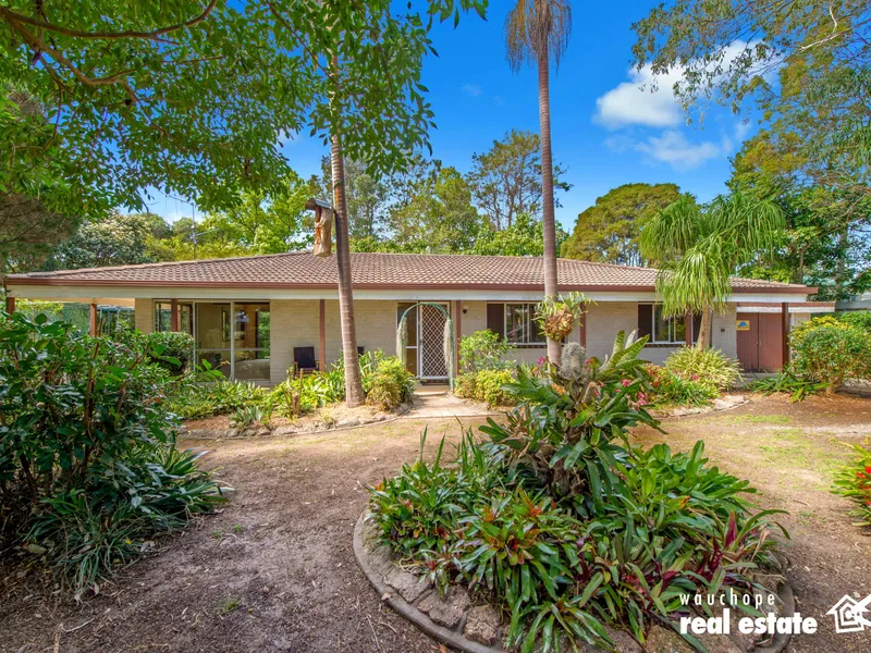 Fantastic residential block with a semi acreage outlook