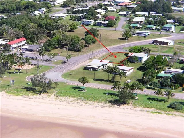 QUARTER ACRE - BEACH VEWS - BLANK CANVAS