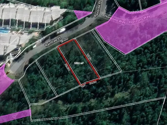 Large Sea View Block in Airlie Beach