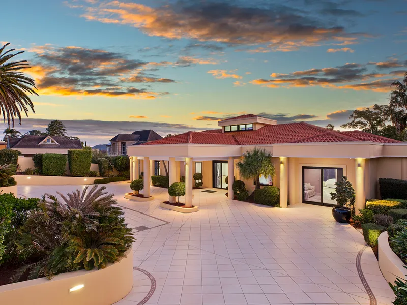 Grandiose Mediterranean estate atop Brisbane Waterfront 