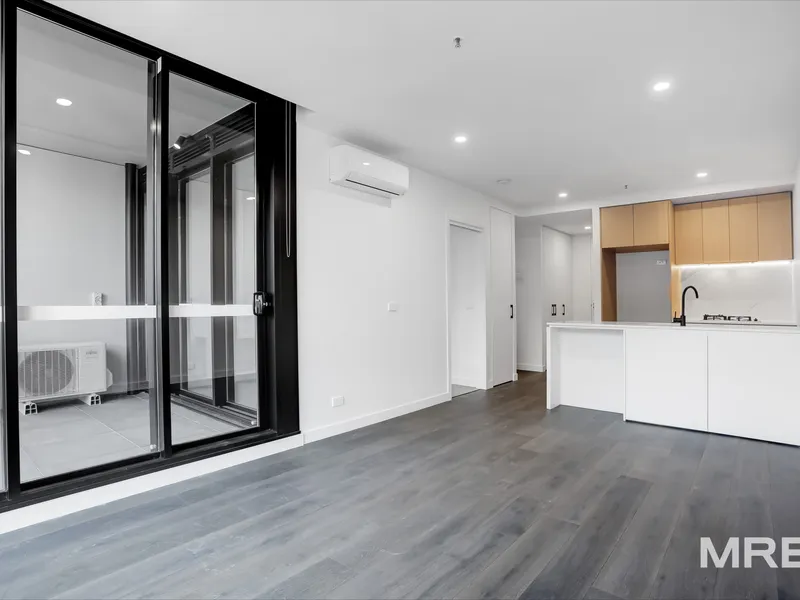 Luxury apartment at Ivanhoe Gardens