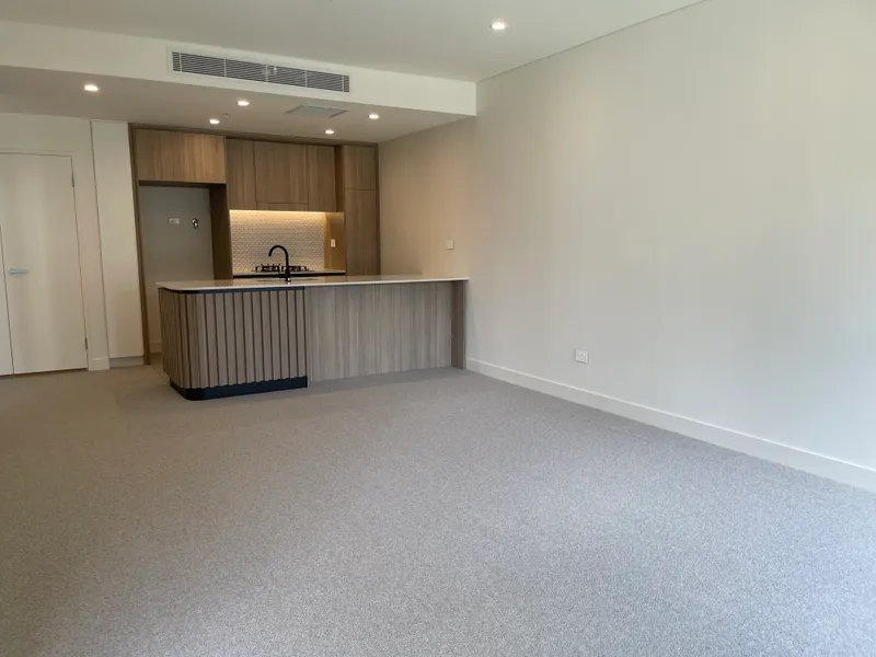 Brand New Modern Two Bedroom Apartment with Waterside lifestyle