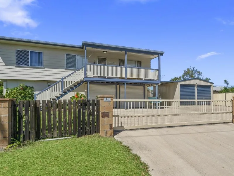 Great 3 Bedroom Home with Plenty of Extras