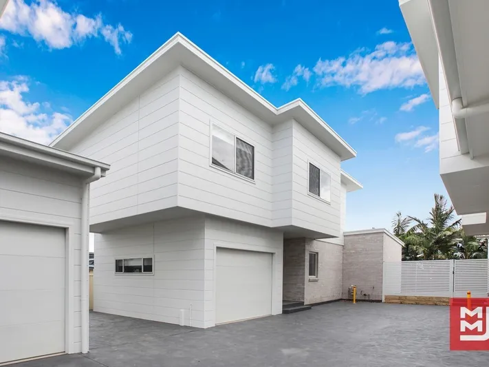 3/6 ADDISON AVENUE, LAKE ILLAWARRA