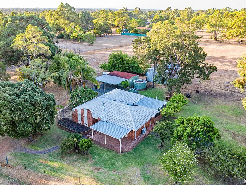 FRESHLY PAINTED 3 X 1 WITH POWERED SHED ON 5 ACRES