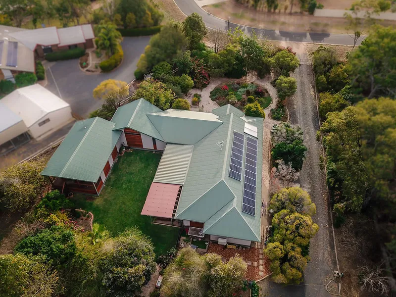 LARGE HOME ON ACREAGE  WITH SELF CONTAINED PARENTS RETREAT