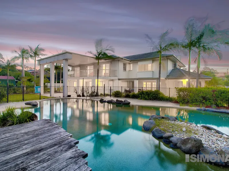 GATED GRAND FAMILY ESTATE ON 4,047m2 | PRESTIGE KARDELLA STREET