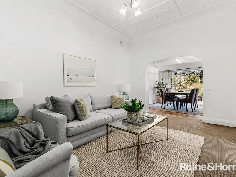 Cosy cottage living in Kingsford