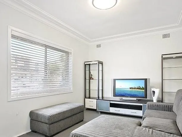 Neat and tidy three Bedroom Home!