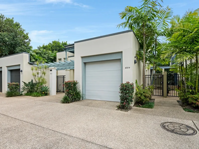 Rare Gem of a Villa – Extremely Well-Positioned in Highly Desired Gated Community