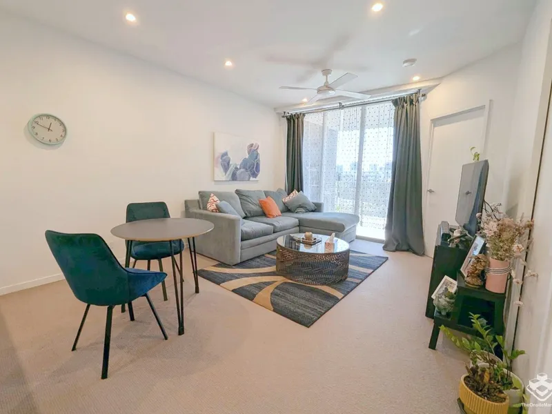 1 Bedroom Apartment West End
