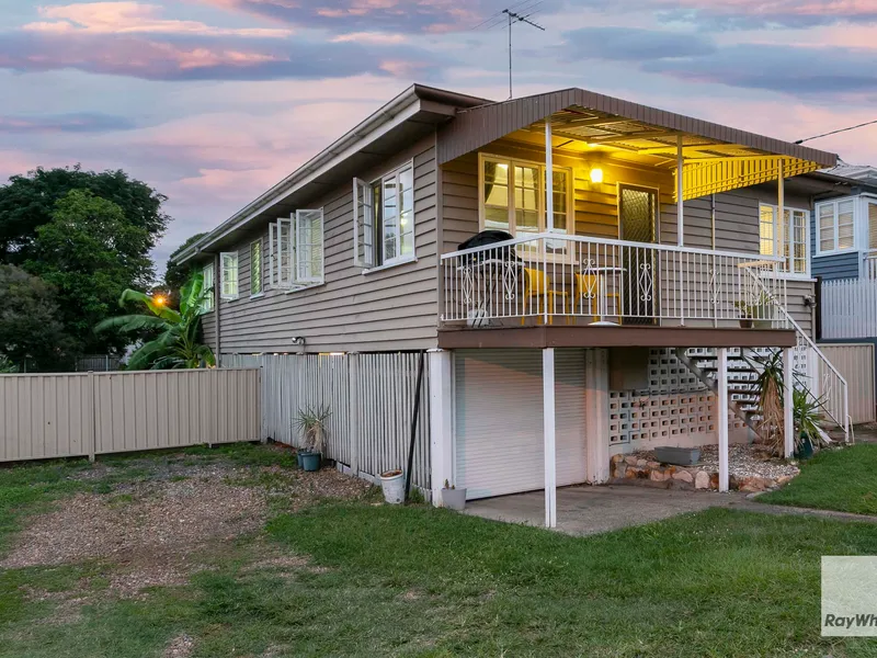 AUCTION - Can’t Beat Location!