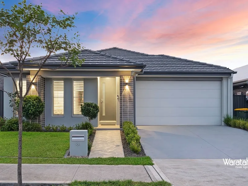 Charming East-Facing Single-Story Residence!!