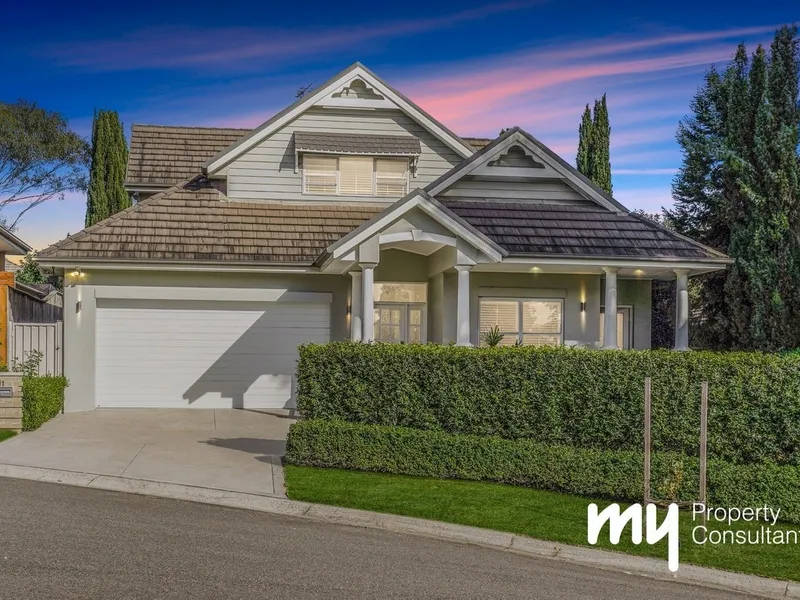 GOLF COURSE VIEWS !!