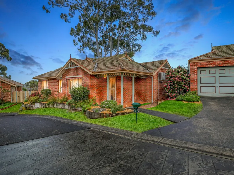 Memorable unit space in a sought-after villa complex