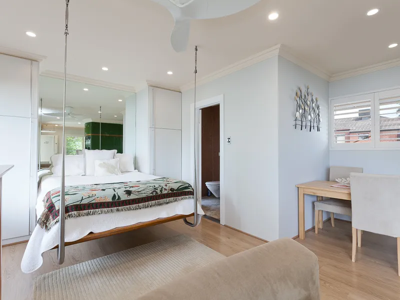 Gorgeous character Studio in great location