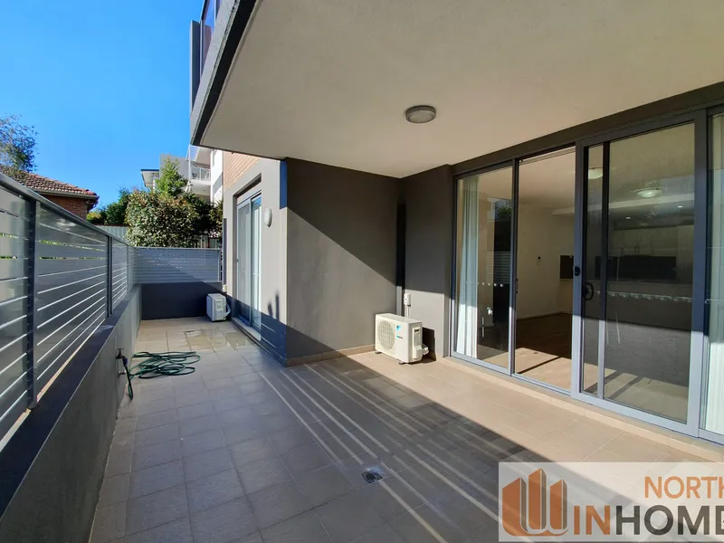 COSY AND SUNNY 2 BEDROOM APARTMENT WITH YARDS