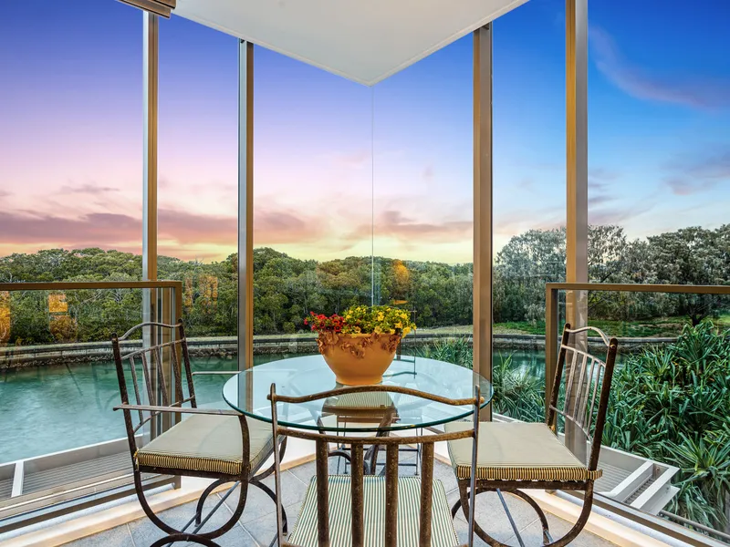 Fabulous Corner Apartment with Extra Family Room & Delightful Views