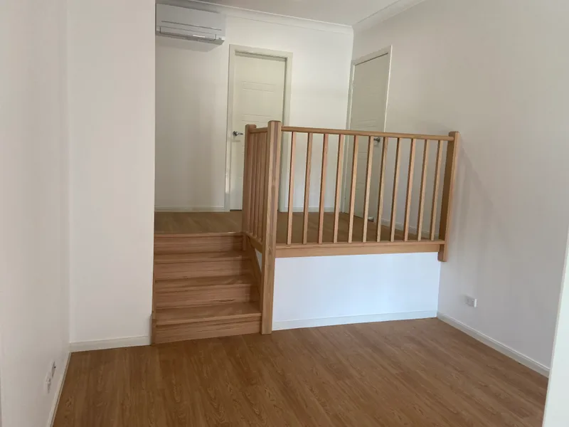 Brand new 3 bedroom Granny House with Single Garage - Premier Location, Price Negotiable